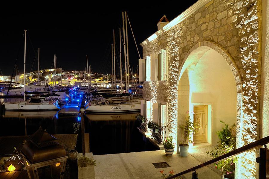 Cesme Marina Konukevi Buitenkant foto